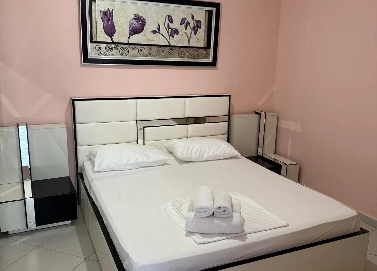 Amy'S Luxury Appartment Shkodër
